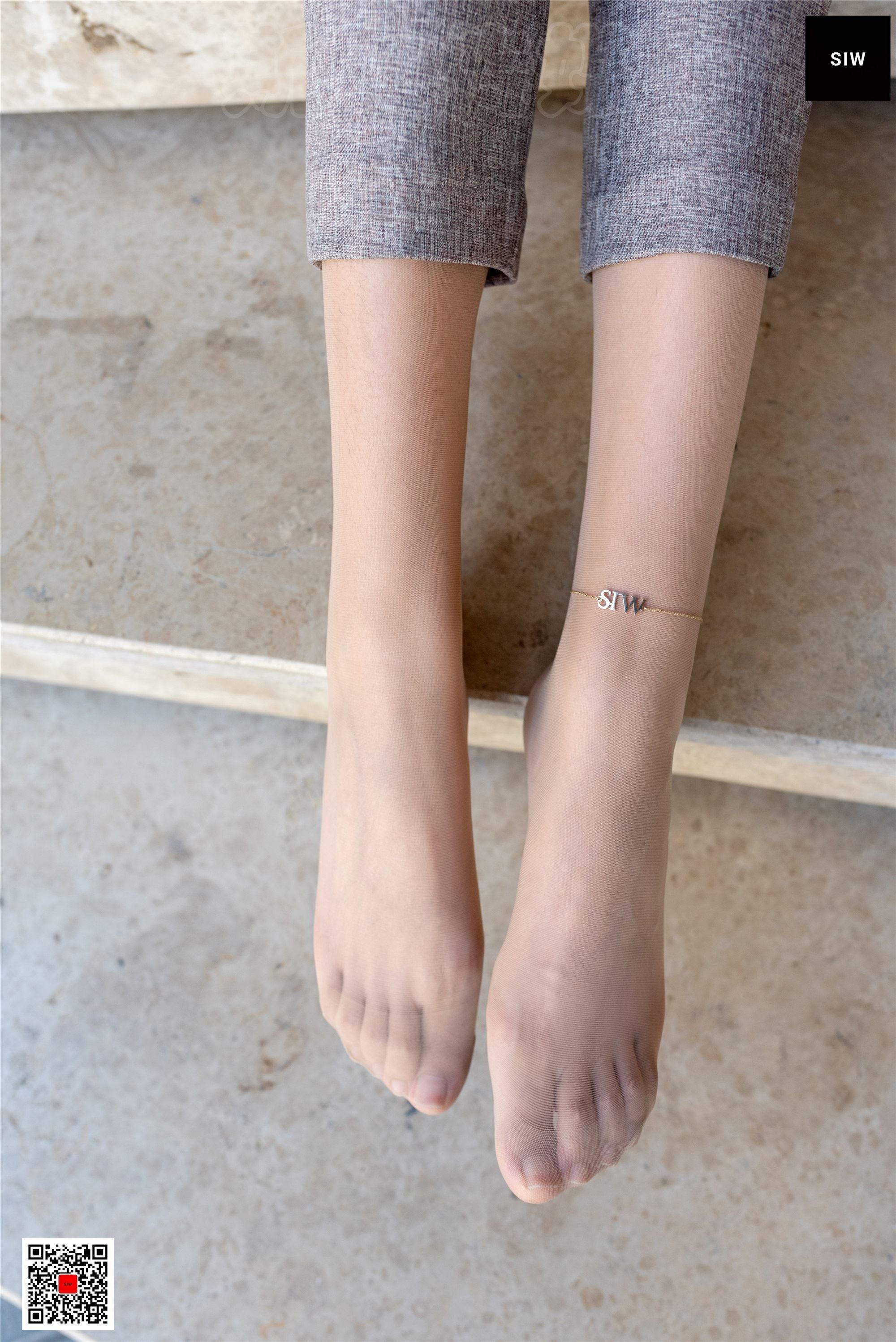 SIW斯文传媒 066 灰咖毛呢双排扣西装七分裤套装 - 嘉慧